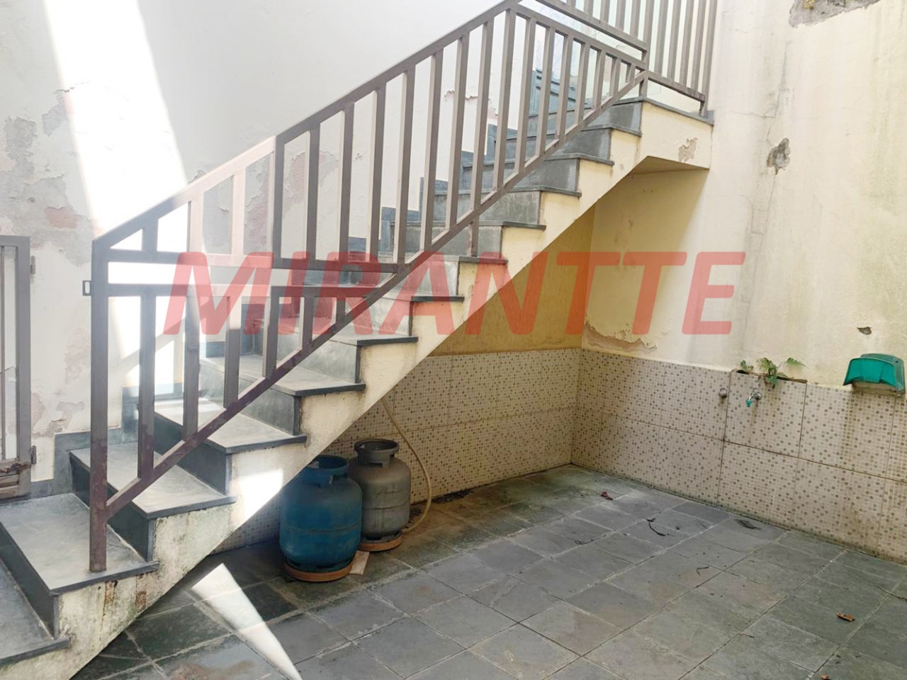 Sobrado de 185m² com 5 quartos em Parada Inglesa