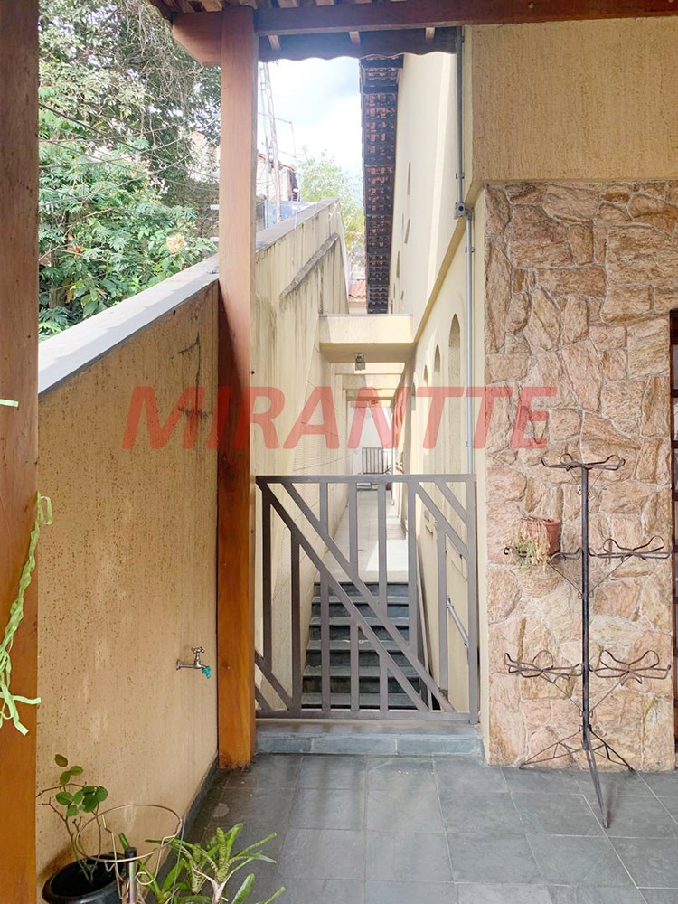 Sobrado de 185m² com 5 quartos em Parada Inglesa