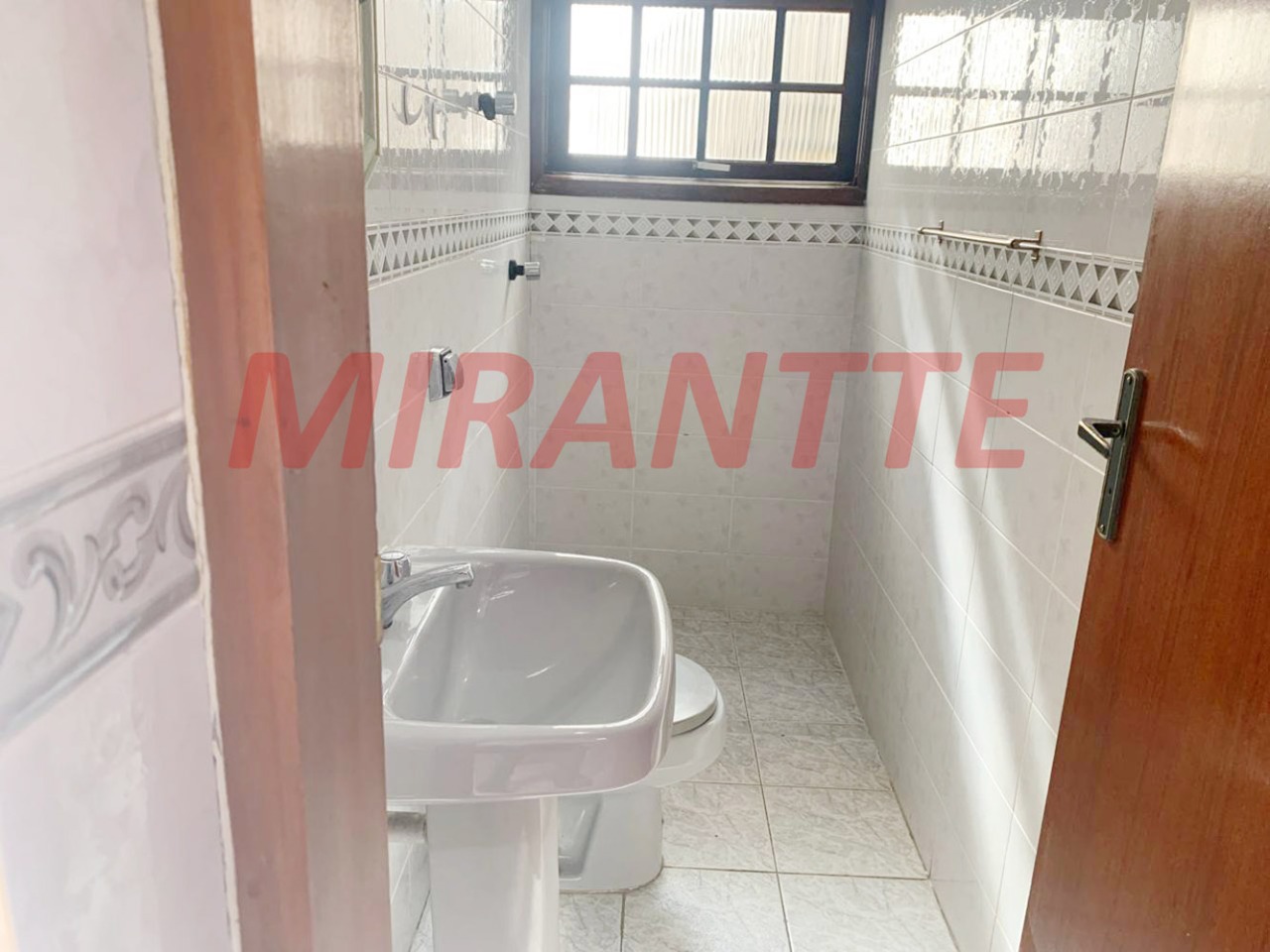 Sobrado de 185m² com 5 quartos em Parada Inglesa
