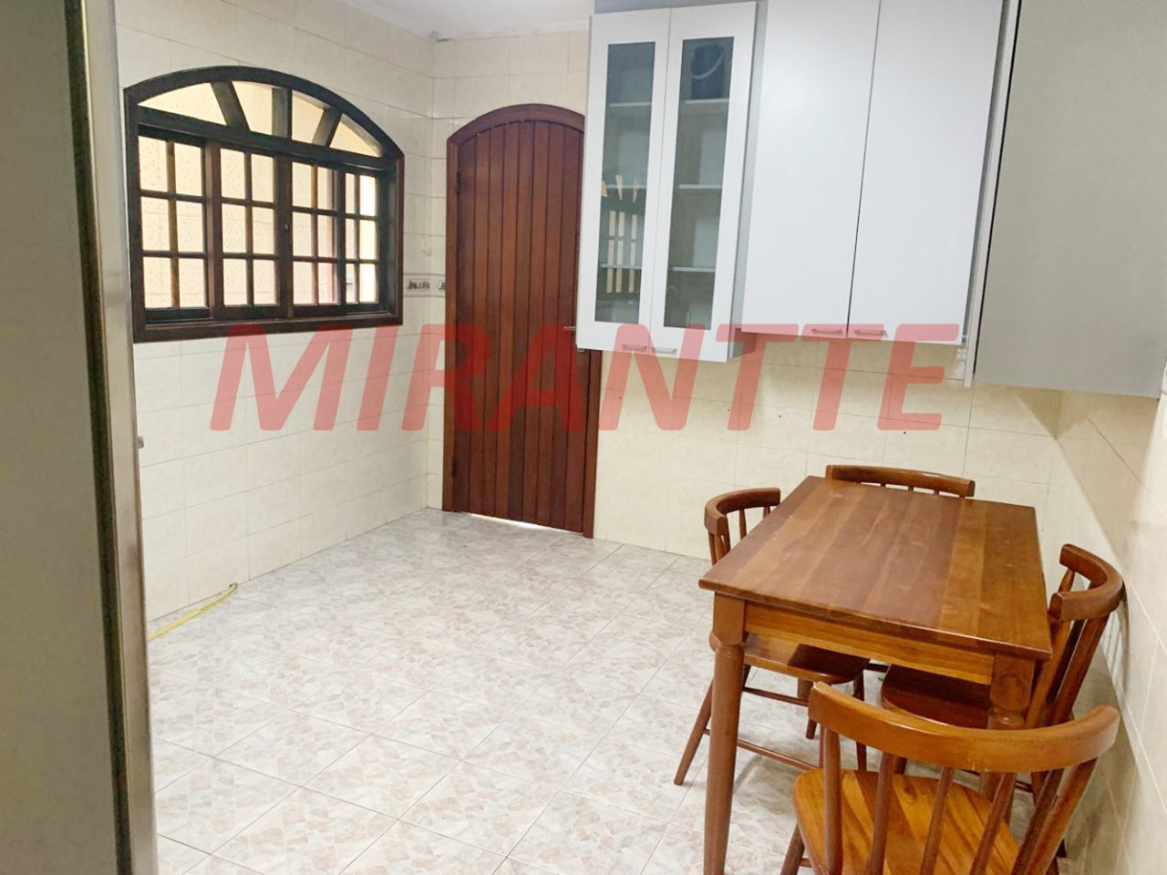Sobrado de 185m² com 5 quartos em Parada Inglesa