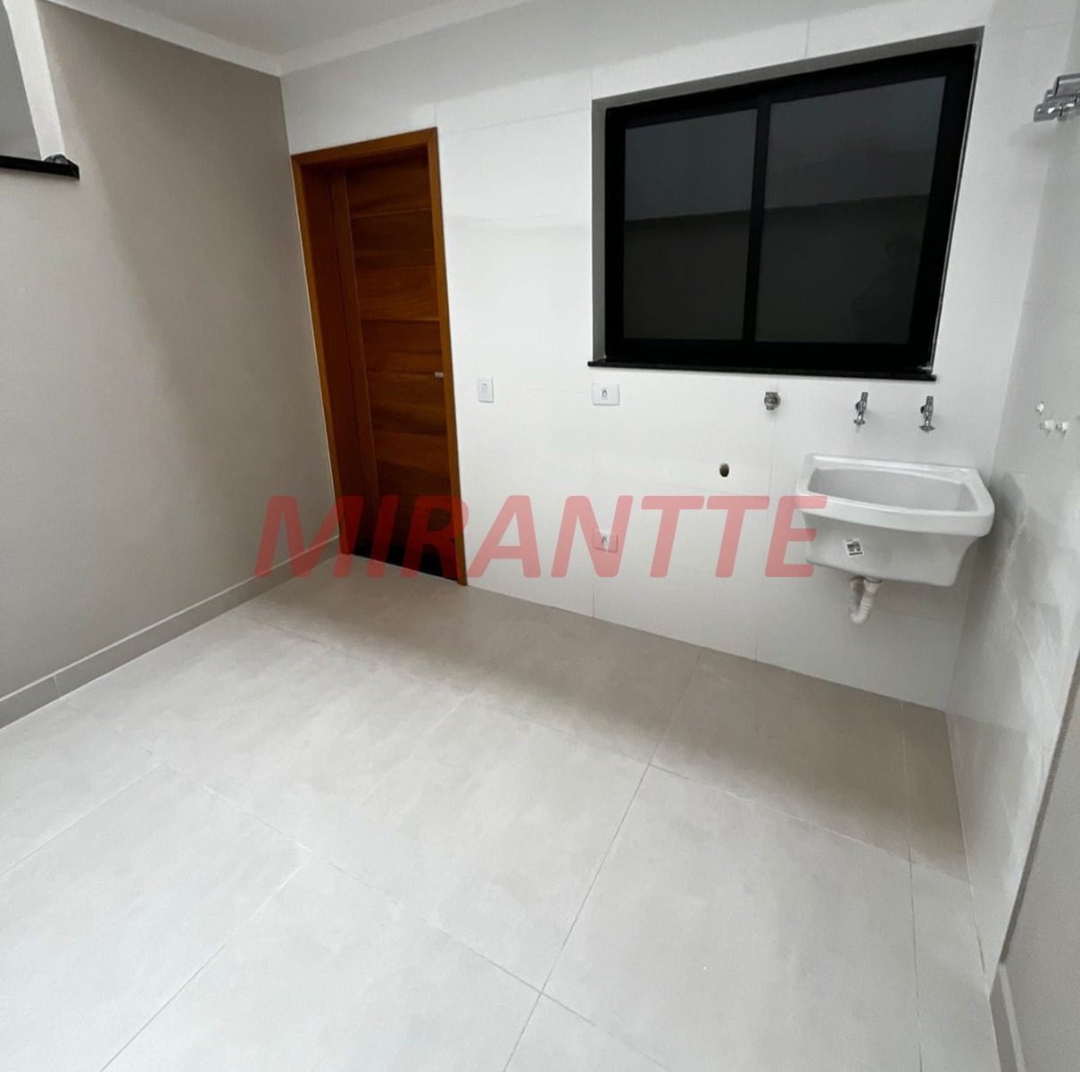 Sobrado de 140m² com 3 quartos em Imirim