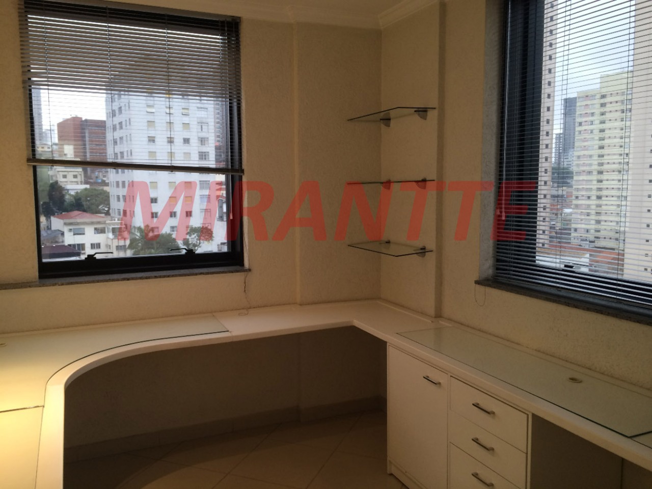 Comercial de 34m² em Santana