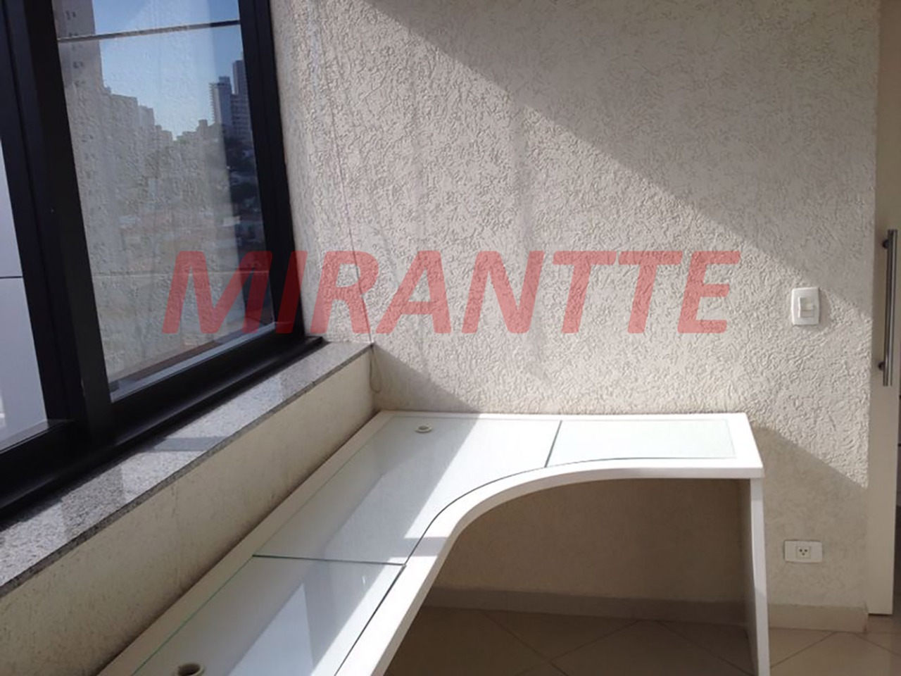 Comercial de 34m² em Santana