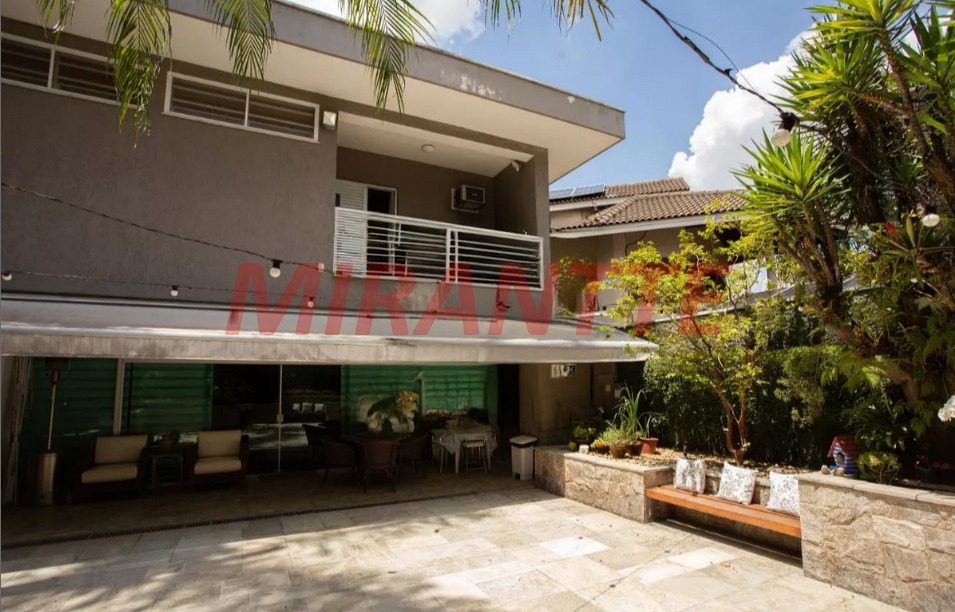 Sobrado de 360m² com 4 quartos em Jardim São Bento