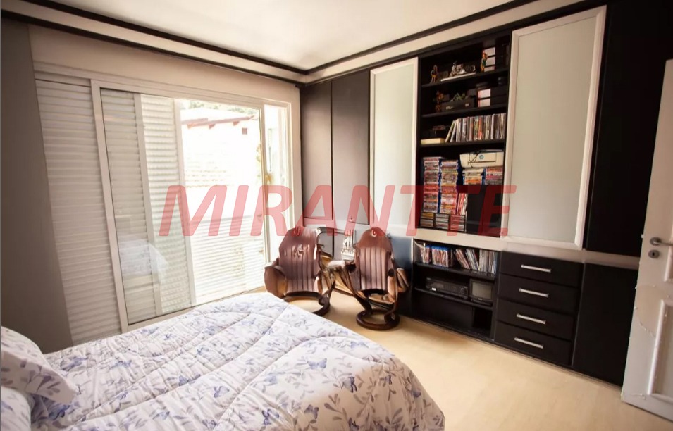 Sobrado de 360m² com 4 quartos em Jardim São Bento
