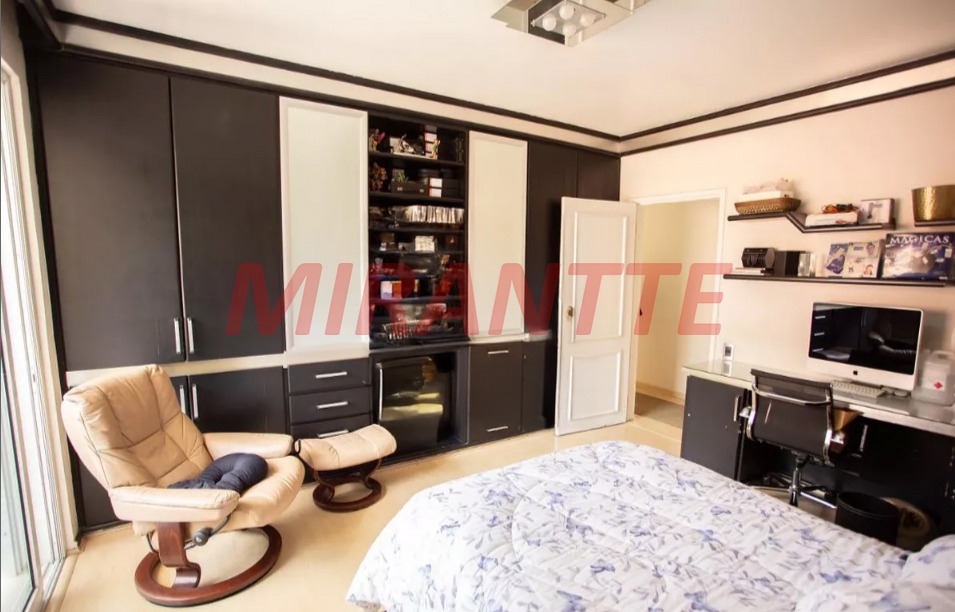Sobrado de 360m² com 4 quartos em Jardim São Bento