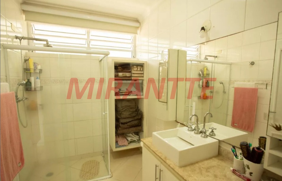 Sobrado de 360m² com 4 quartos em Jardim São Bento