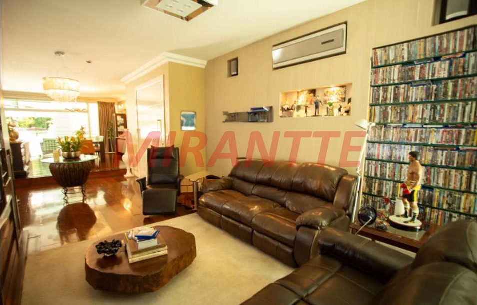 Sobrado de 360m² com 4 quartos em Jardim São Bento