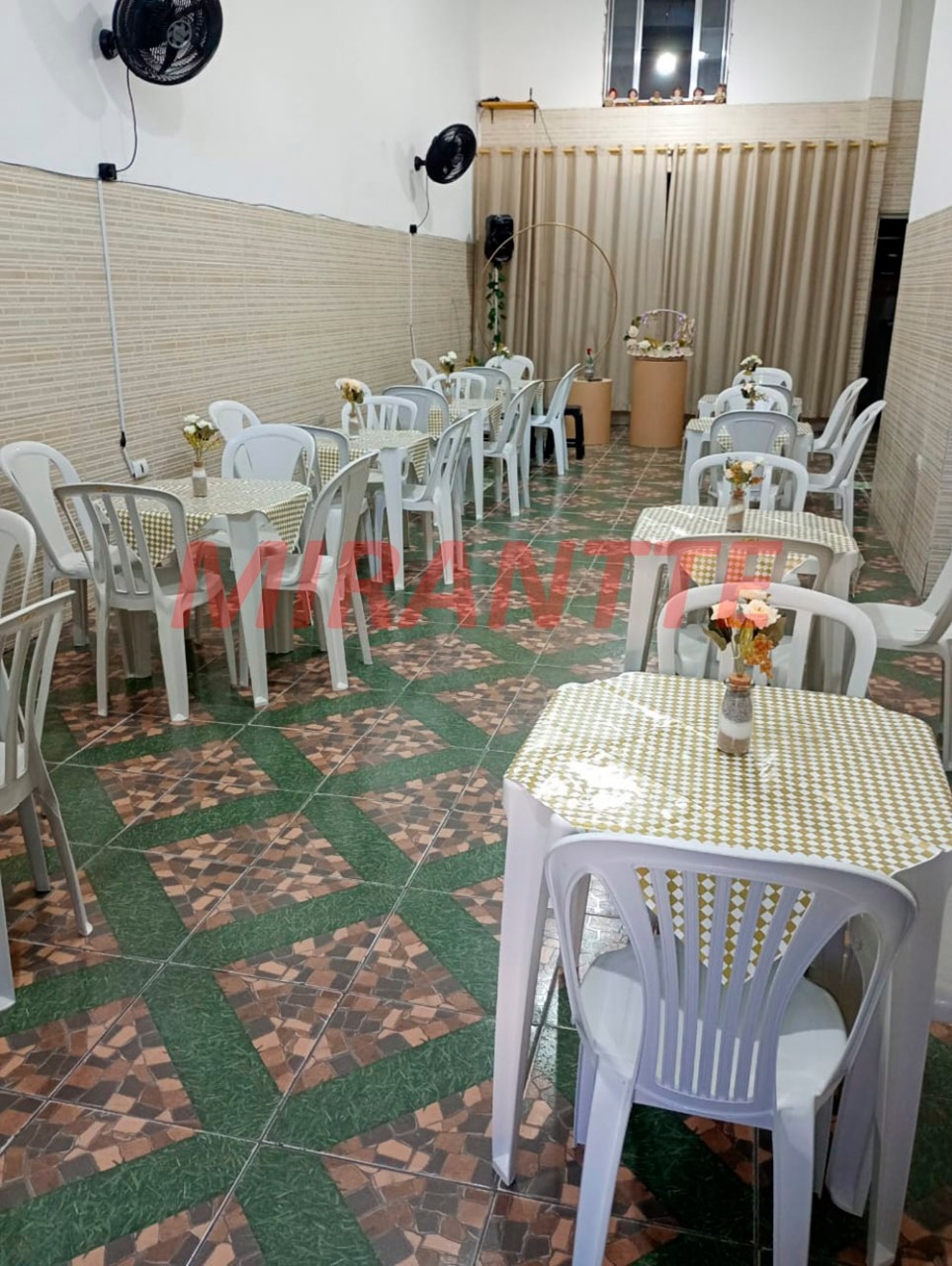 Comercial de 100m² em Jardim Peri