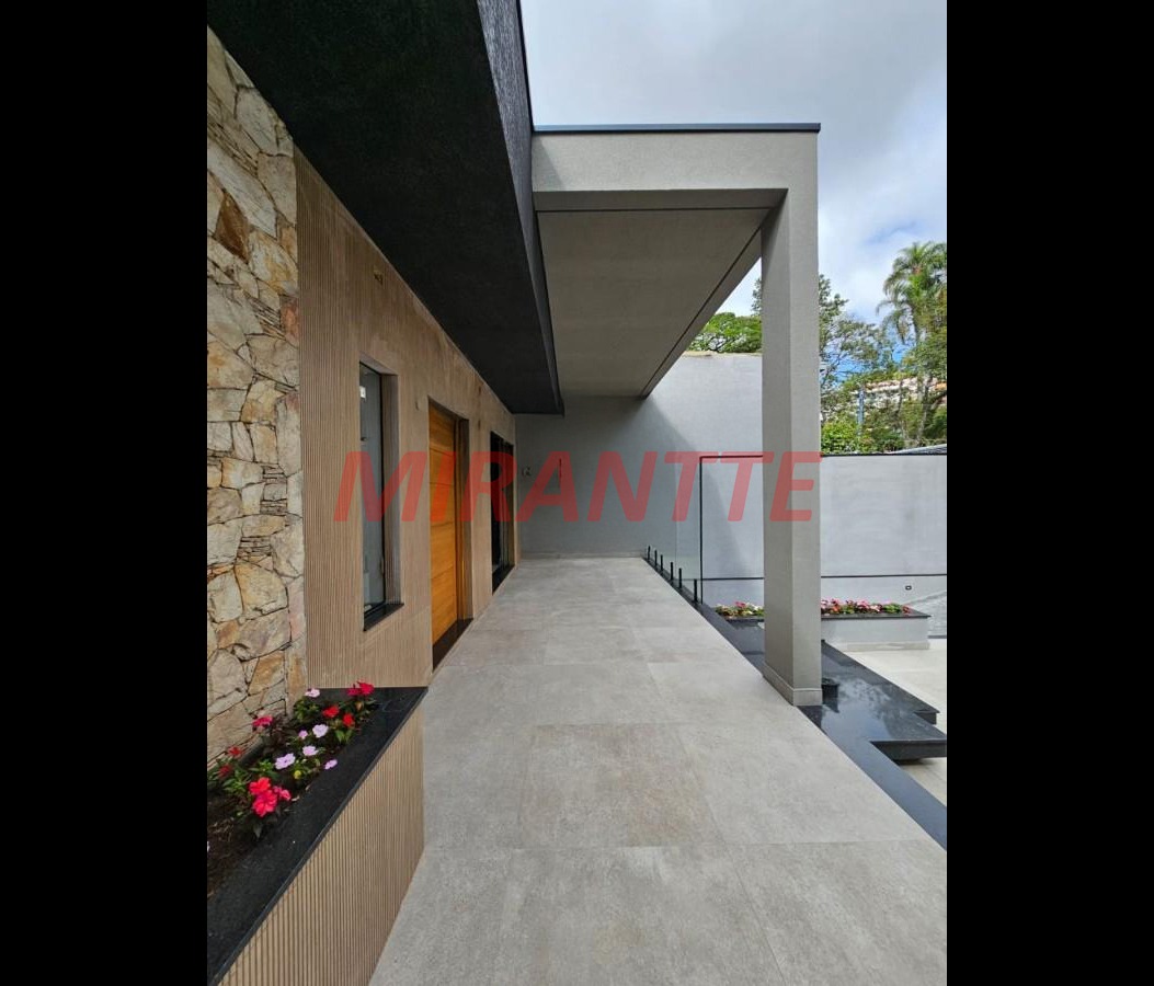 Casa terrea de 450m² com 4 quartos em Jardim Floresta