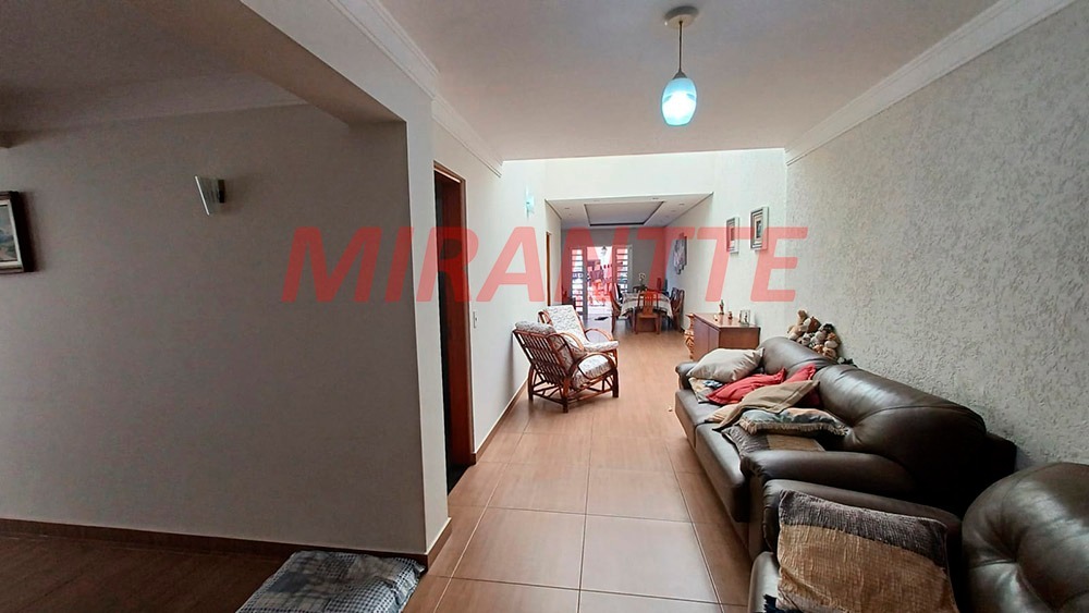Casa terrea de 308m² com 7 quartos em Tremembe