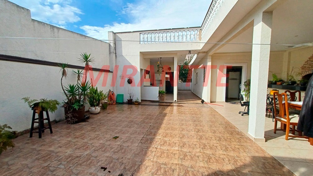 Casa terrea de 308m² com 7 quartos em Tremembe