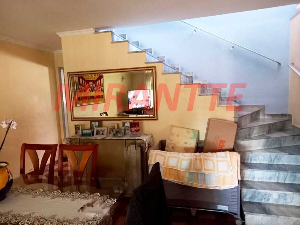 Sobrado de 158m² com 3 quartos em Parque Novo Mundo