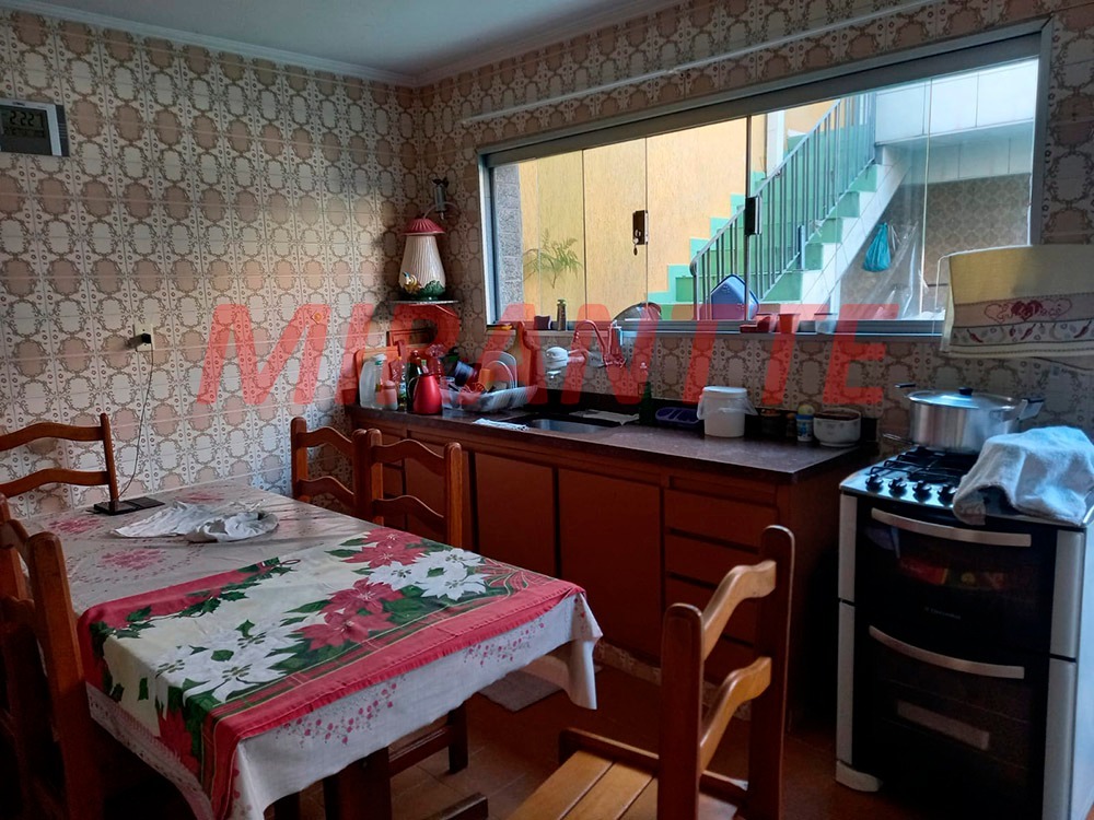 Sobrado de 158m² com 3 quartos em Parque Novo Mundo