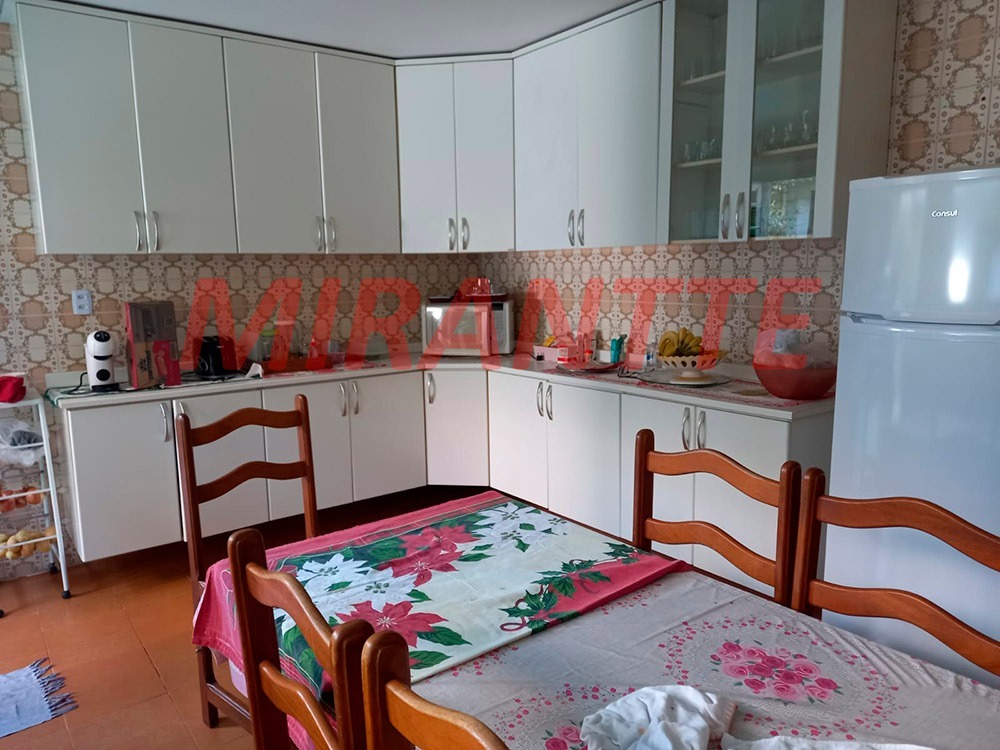 Sobrado de 158m² com 3 quartos em Parque Novo Mundo