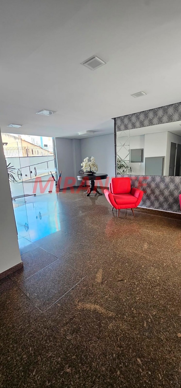 Apartamento de 82m² com 3 quartos em Água Fria