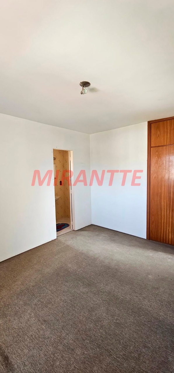 Apartamento de 82m² com 3 quartos em Água Fria