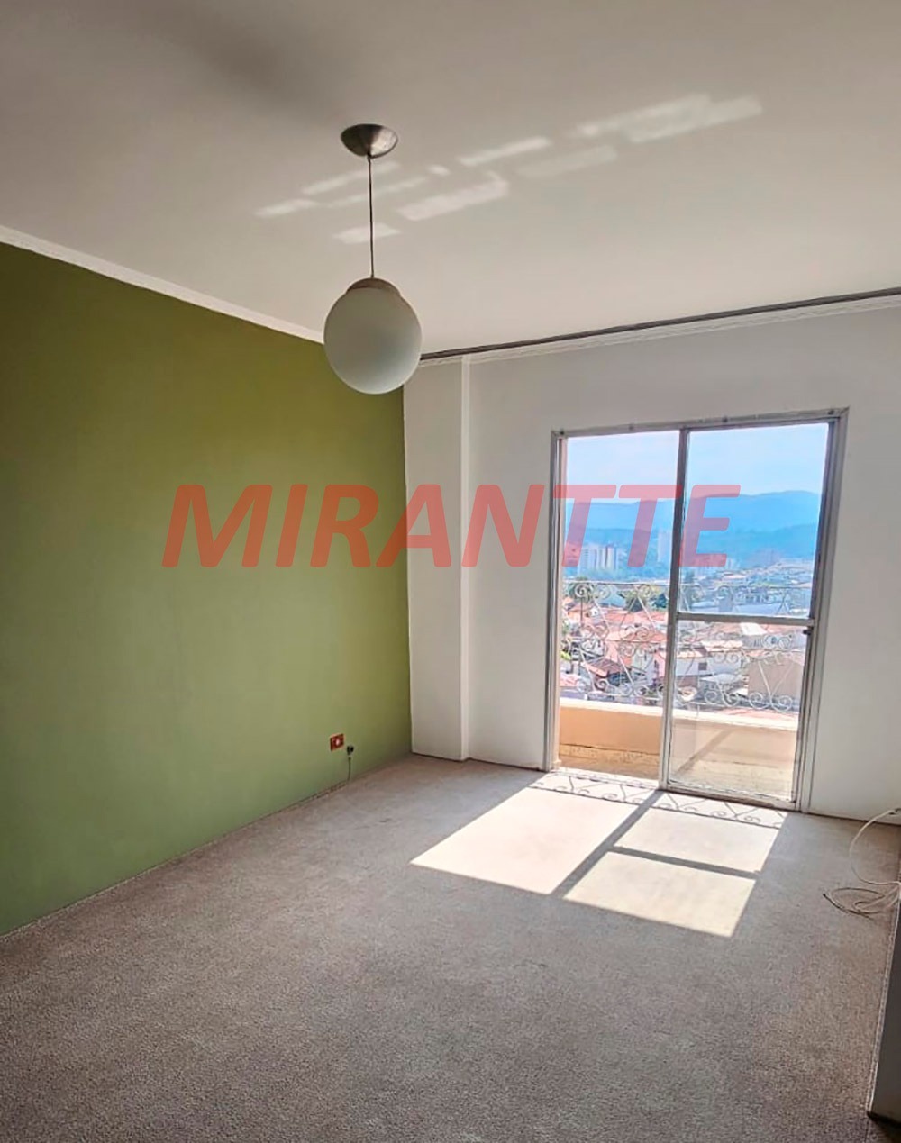 Apartamento de 82m² com 3 quartos em Água Fria