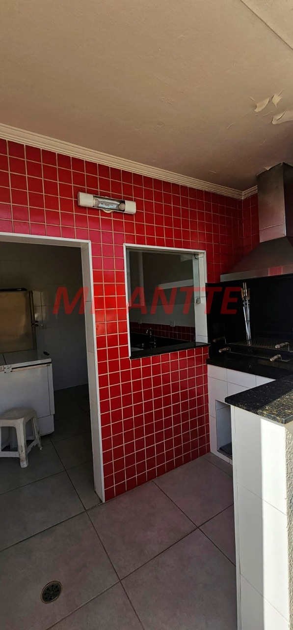 Apartamento de 82m² com 3 quartos em Água Fria