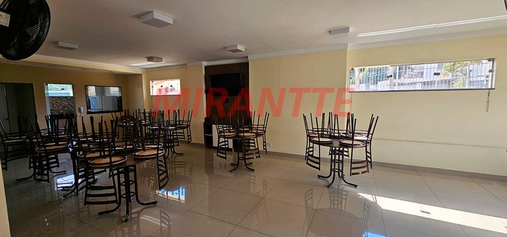 Apartamento de 82m² com 3 quartos em Água Fria