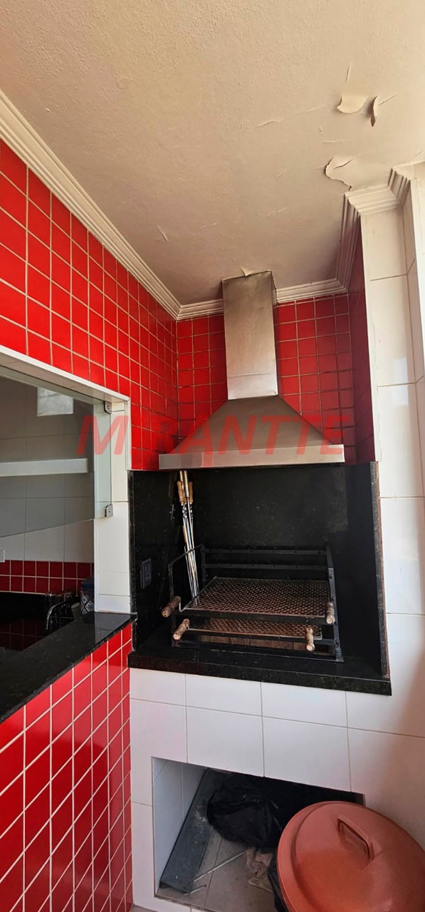 Apartamento de 82m² com 3 quartos em Água Fria