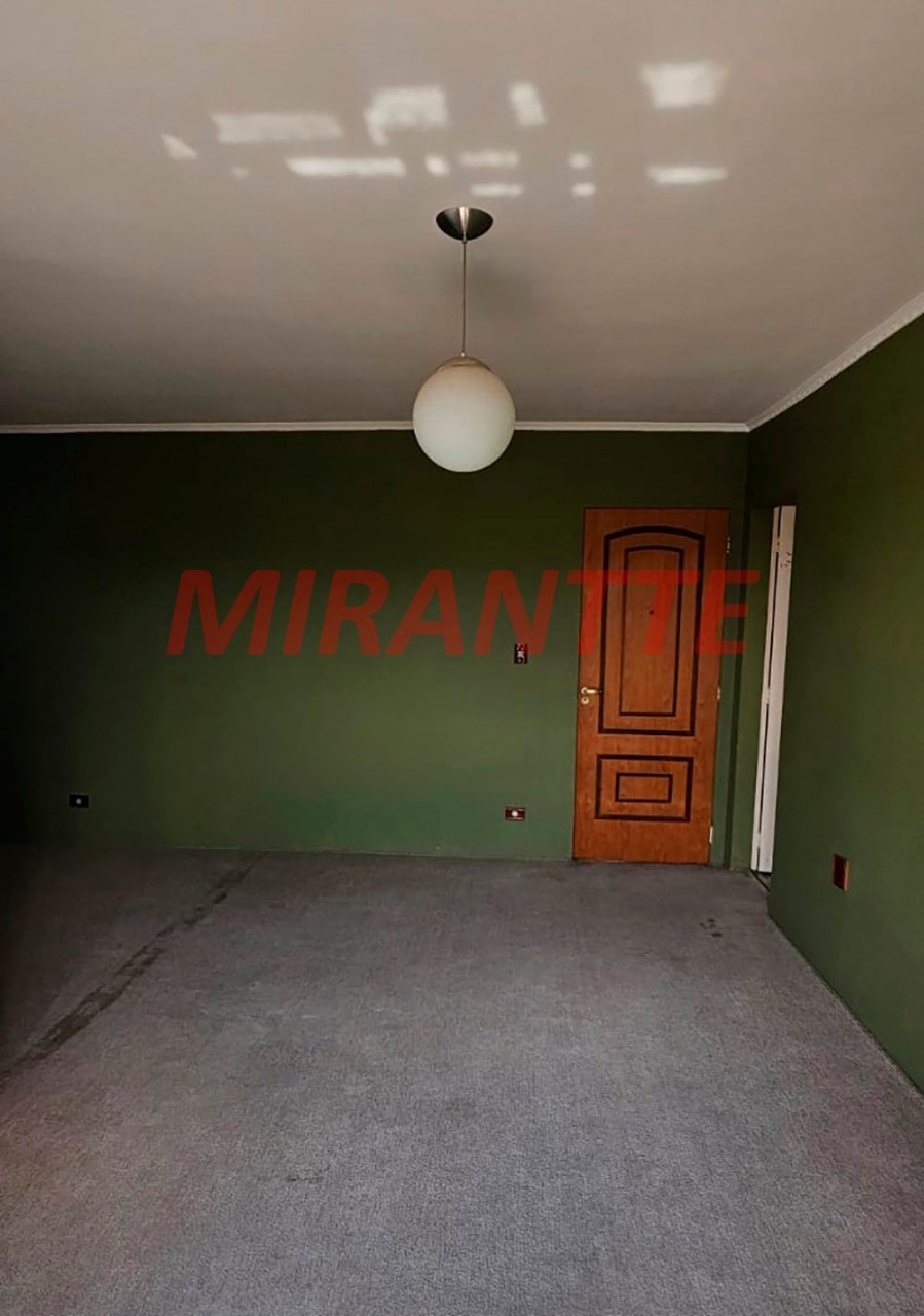 Apartamento de 82m² com 3 quartos em Água Fria