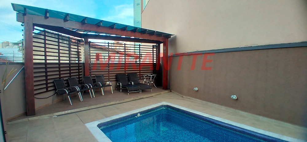 Apartamento de 86m² com 3 quartos em Água Fria
