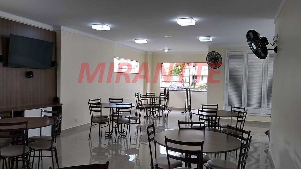 Apartamento de 86m² com 3 quartos em Água Fria