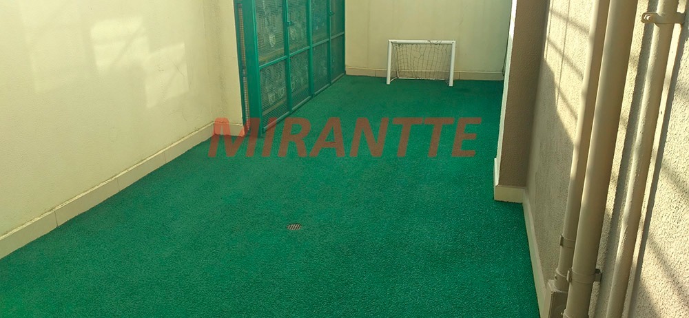 Apartamento de 86m² com 3 quartos em Água Fria