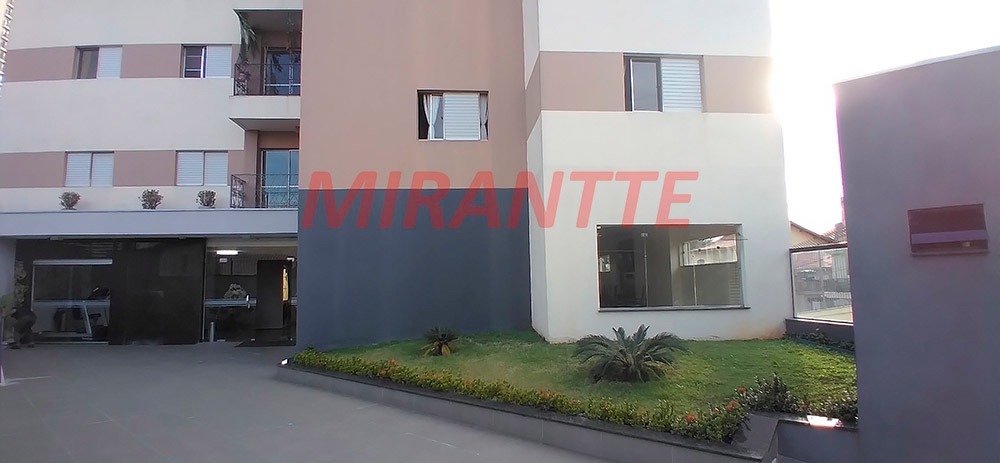 Apartamento de 86m² com 3 quartos em Água Fria