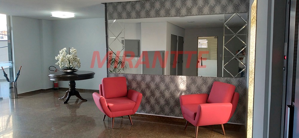 Apartamento de 86m² com 3 quartos em Água Fria