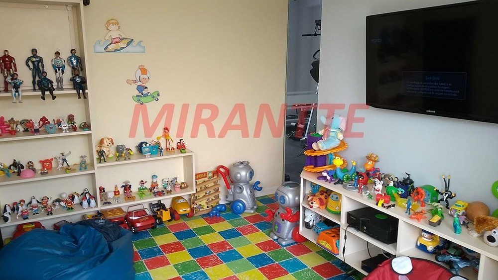 Apartamento de 86m² com 3 quartos em Água Fria
