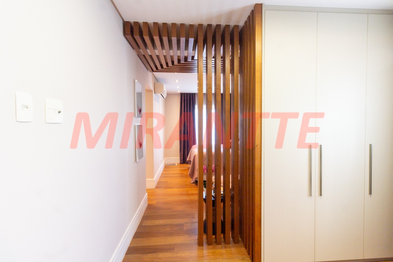 Apartamento de 215m² com 3 quartos em Santa Terezinha