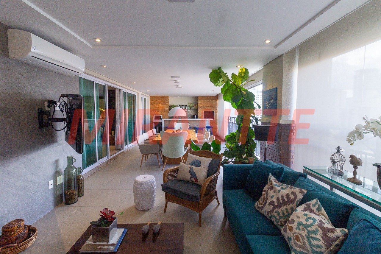 Apartamento de 215m² com 3 quartos em Santa Terezinha