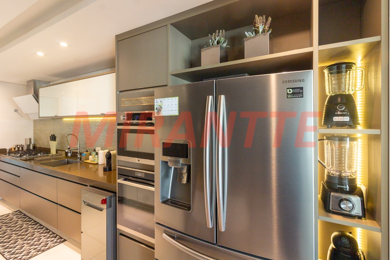 Apartamento de 215m² com 3 quartos em Santa Terezinha