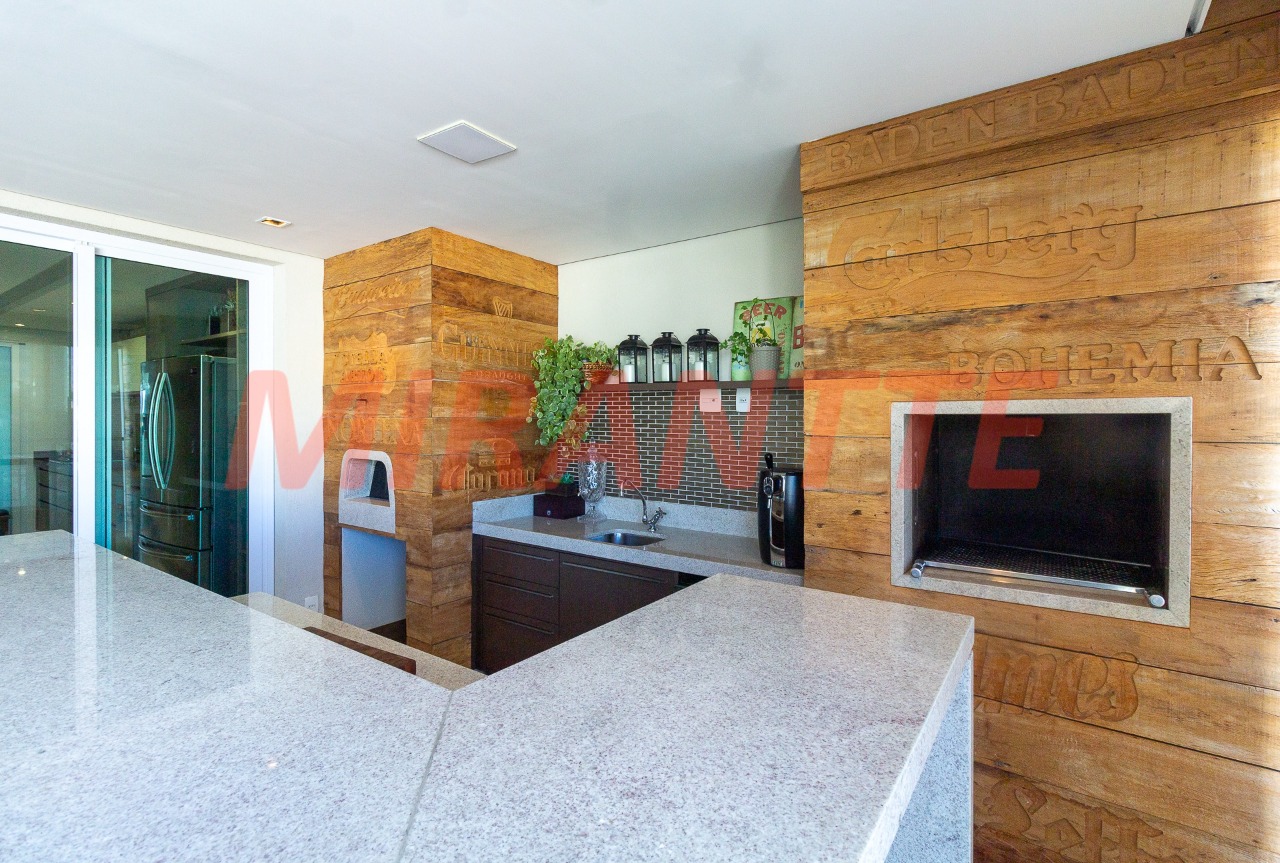 Apartamento de 215m² com 3 quartos em Santa Terezinha