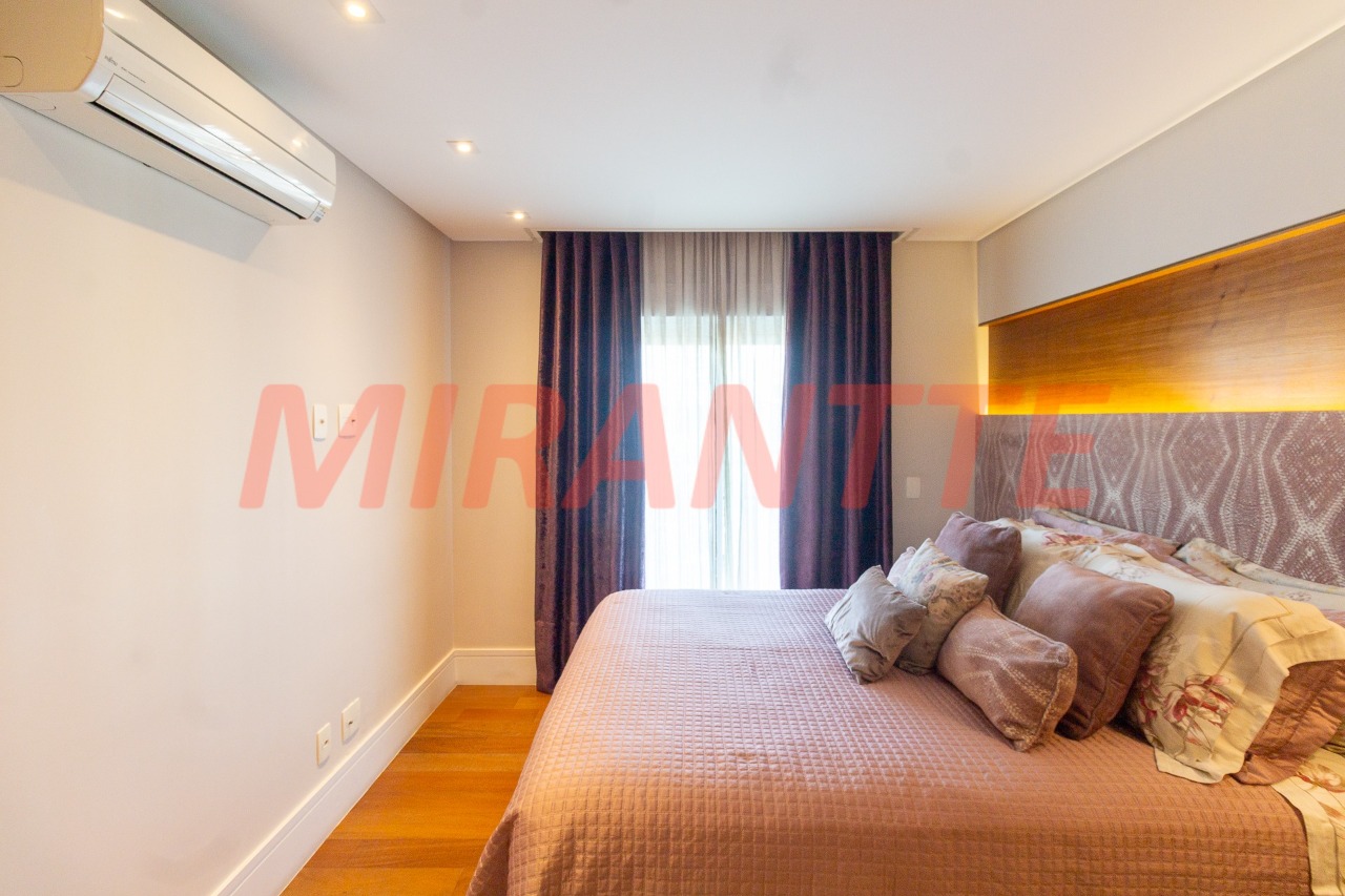 Apartamento de 215m² com 3 quartos em Santa Terezinha