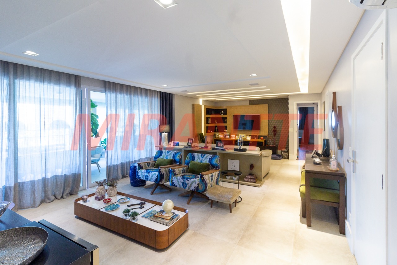 Apartamento de 215m² com 3 quartos em Santa Terezinha