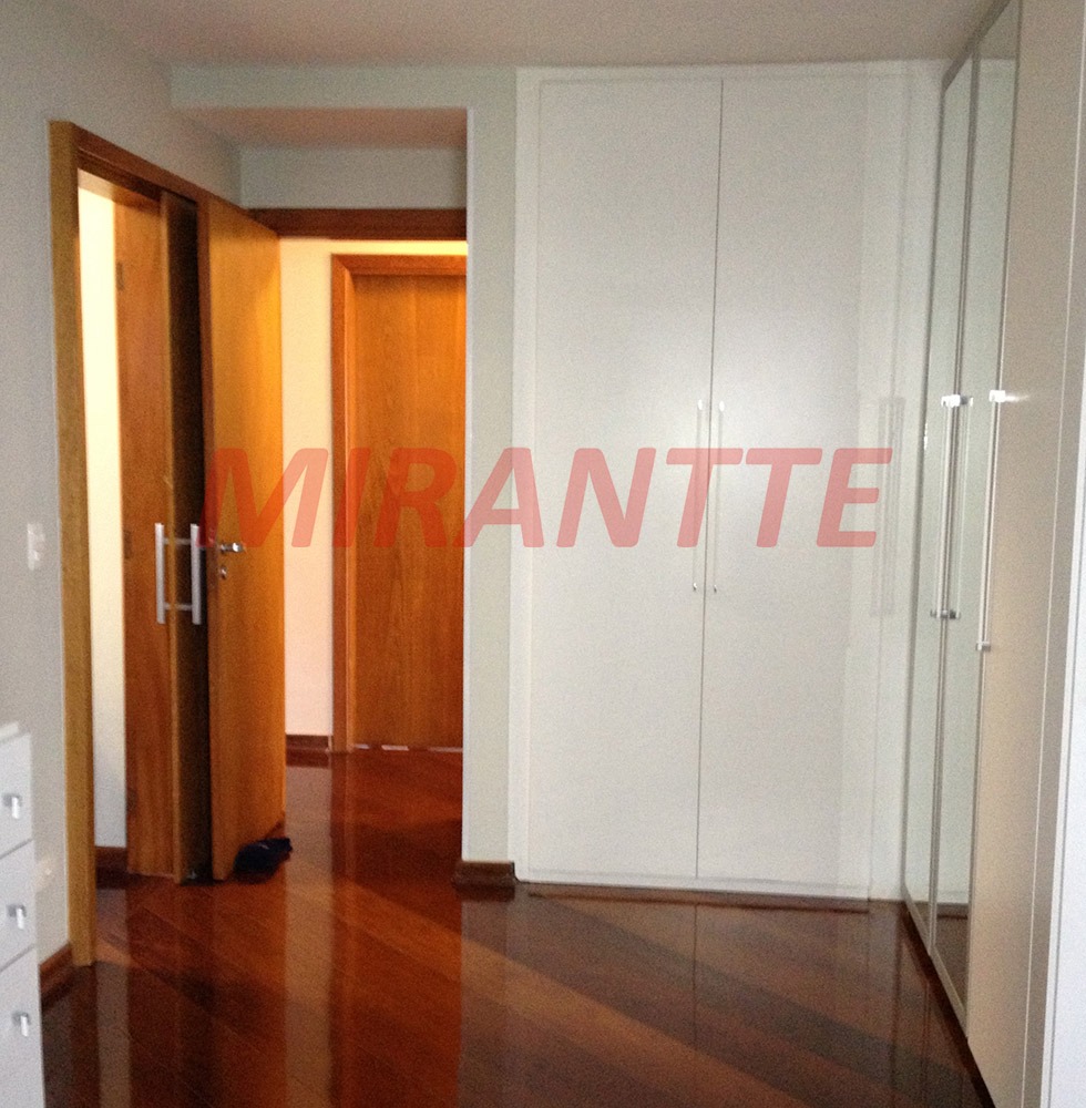 Apartamento de 206m² com 4 quartos em Perdizes