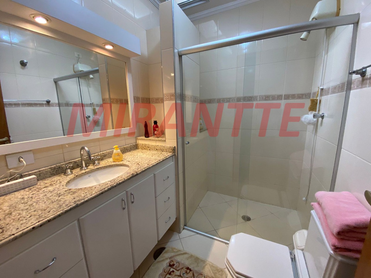 Sobrado de 103m² com 3 quartos em Santana