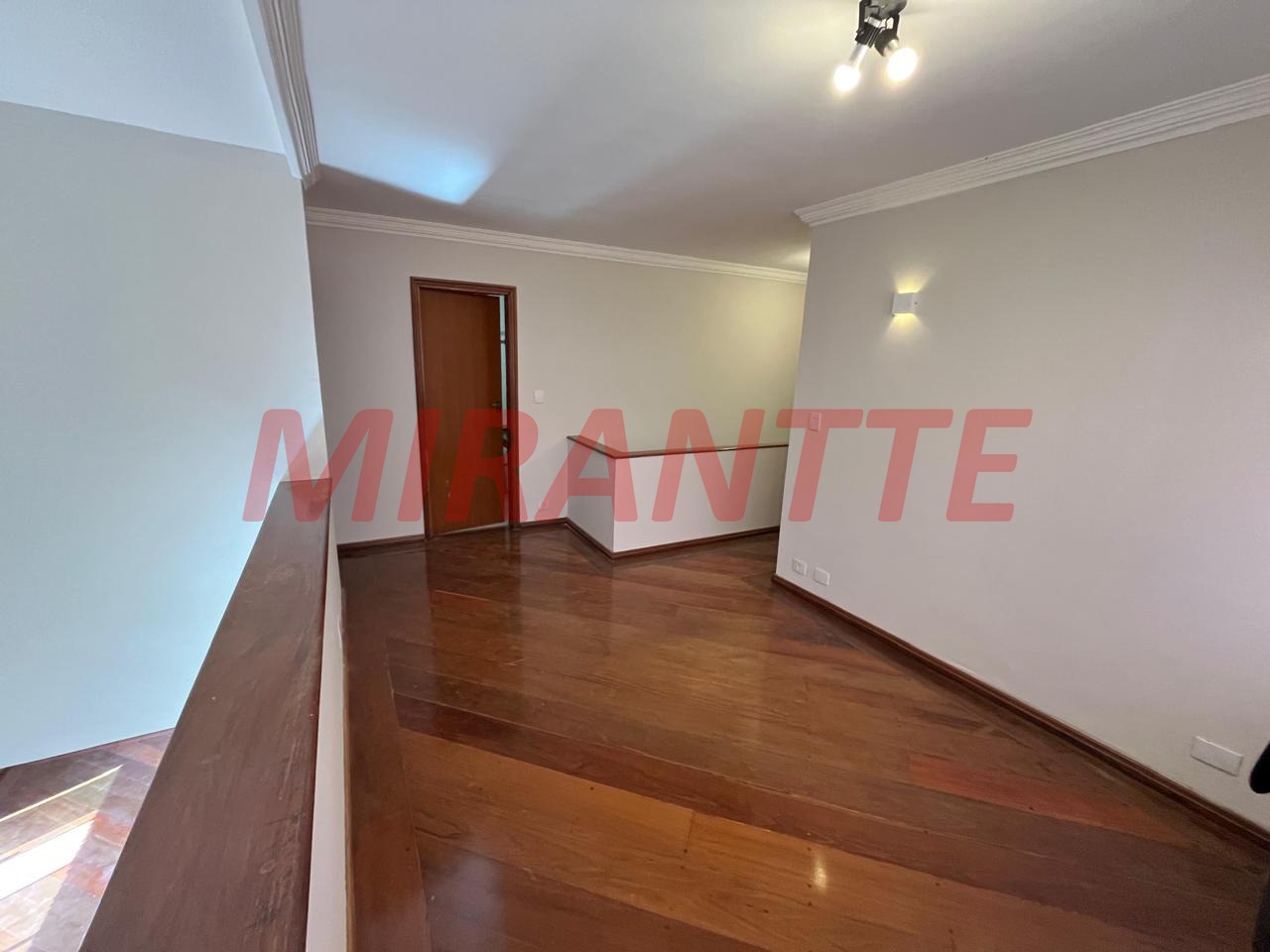 Sobrado de 350m² com 3 quartos em Parque Monteiro Soares