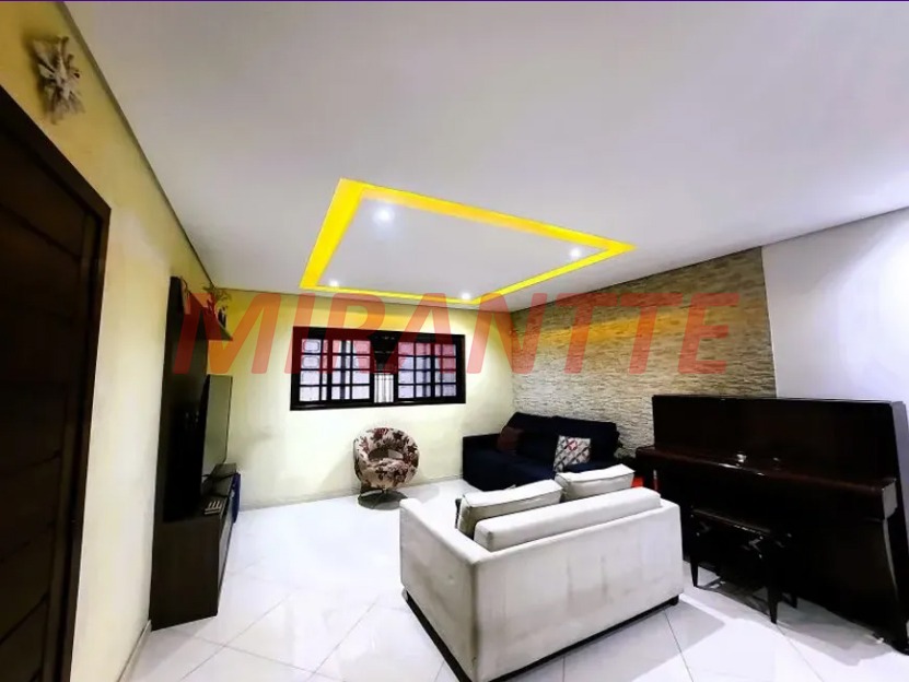 Sobrado de 89m² com 4 quartos em Chora Menino