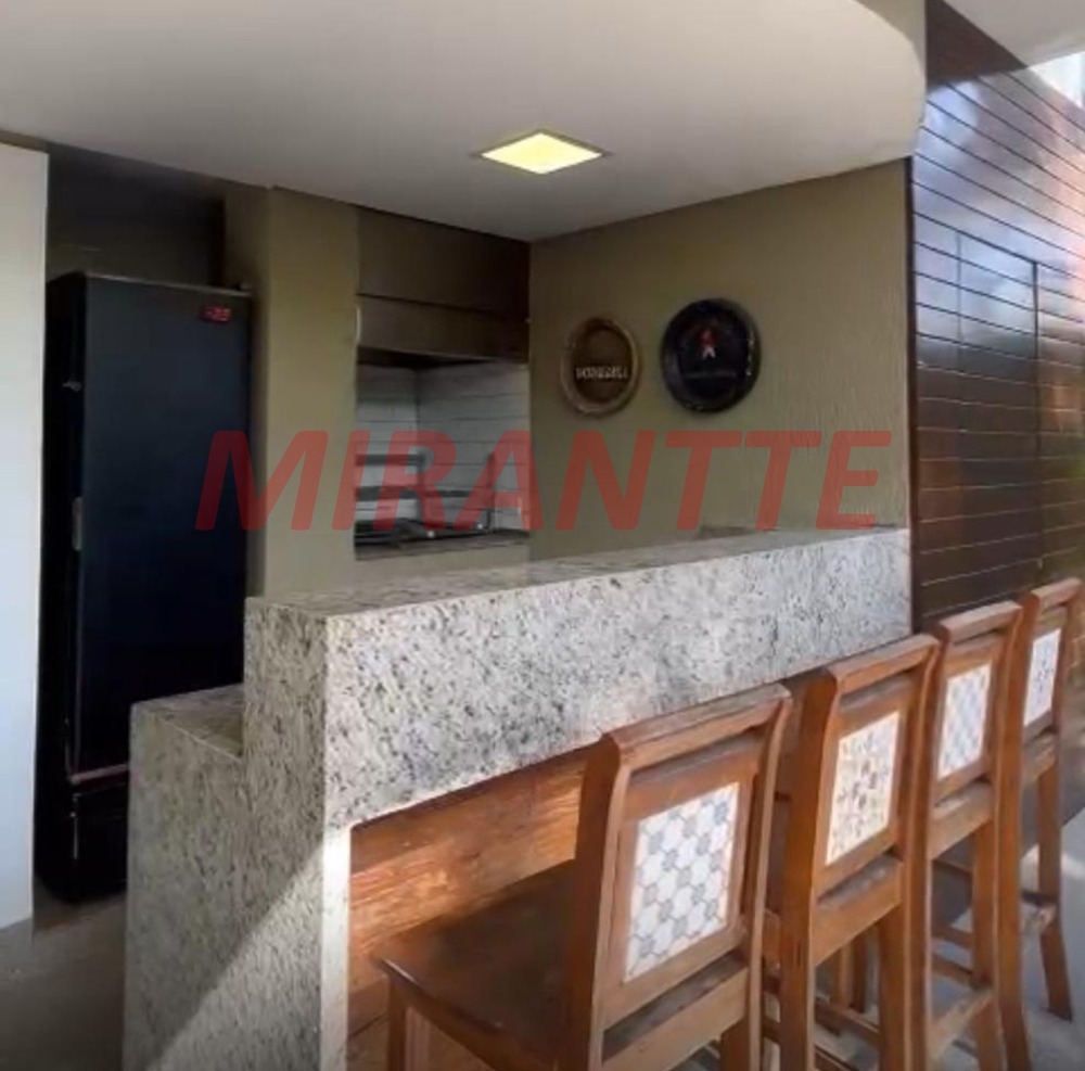 Cond. fechado de 420m² com 6 quartos em Vista Linda