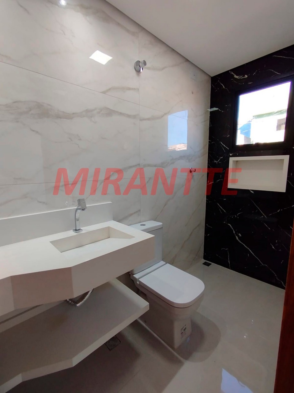 Sobrado de 180m² com 3 quartos em Imirim