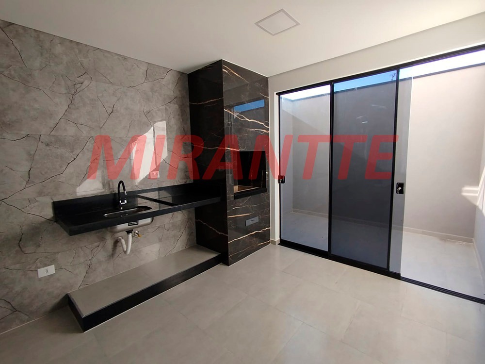 Sobrado de 180m² com 3 quartos em Imirim