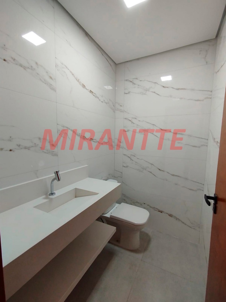 Sobrado de 180m² com 3 quartos em Imirim
