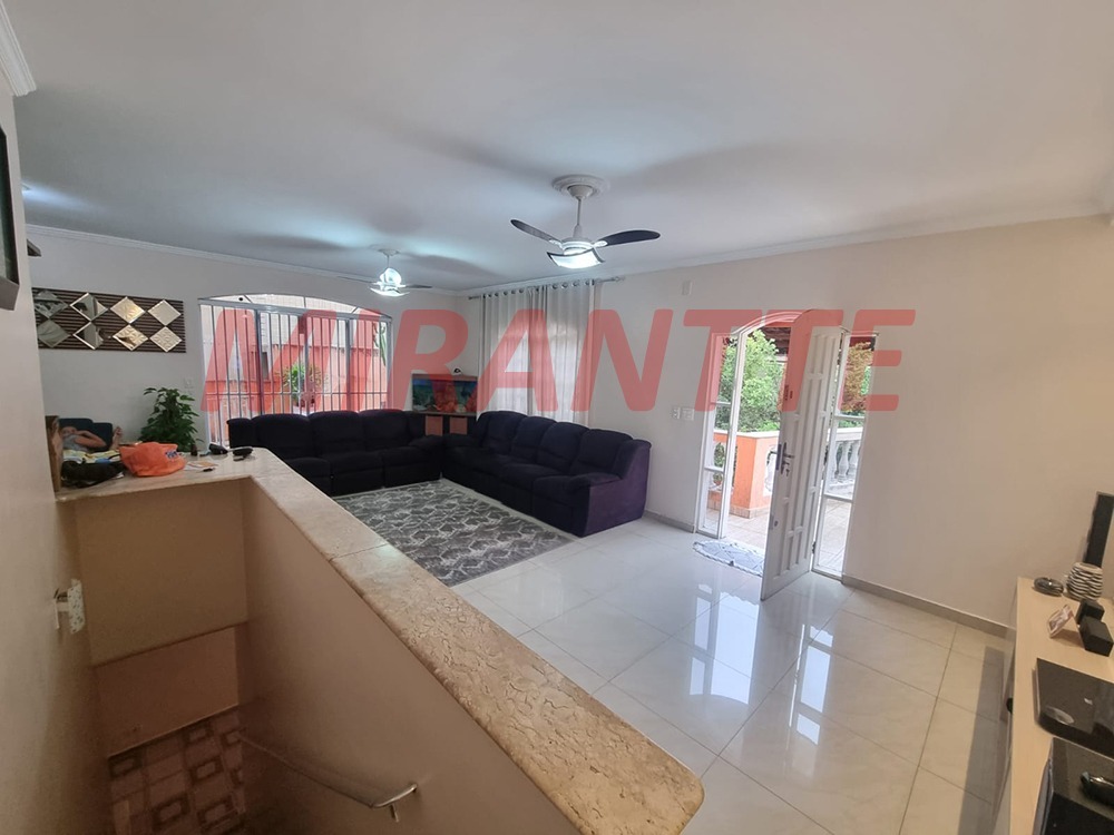 Sobrado de 150m² com 4 quartos em Vila Rica