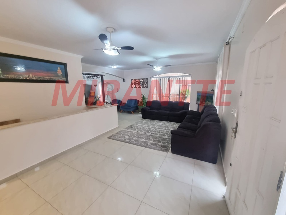 Sobrado de 150m² com 4 quartos em Vila Rica