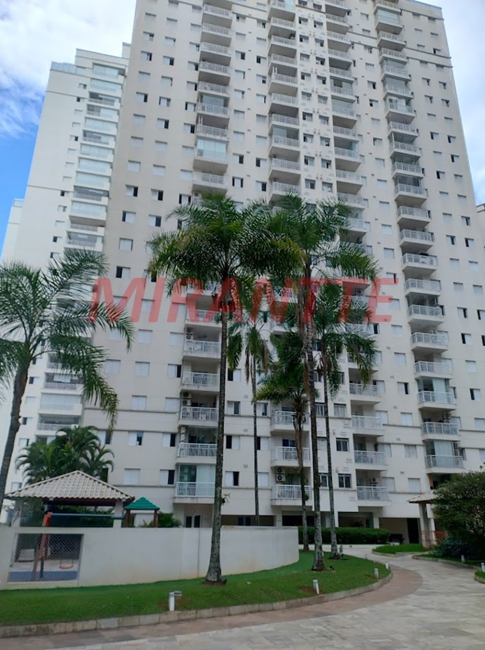 Apartamento de 84m² com 3 quartos em Marapé