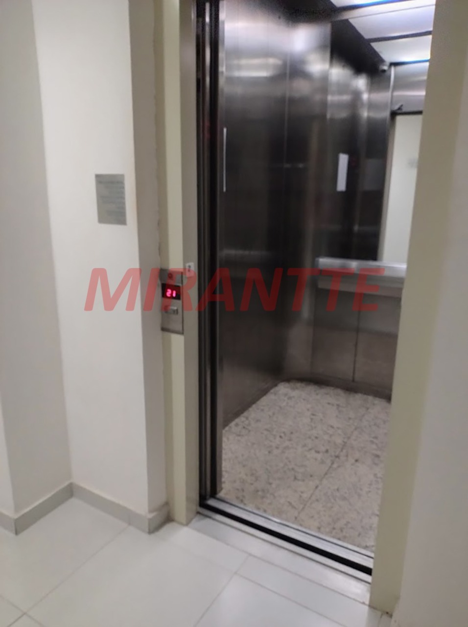 Apartamento de 84m² com 3 quartos em Marapé